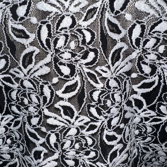 Wet Seal Lace Cardigan - Picture 9 of 13